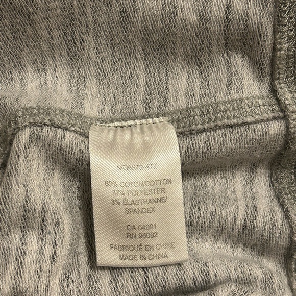 Off Delia Gray Hooded Keyhole Sleeve Dress - Size M - Picture 12 of 12